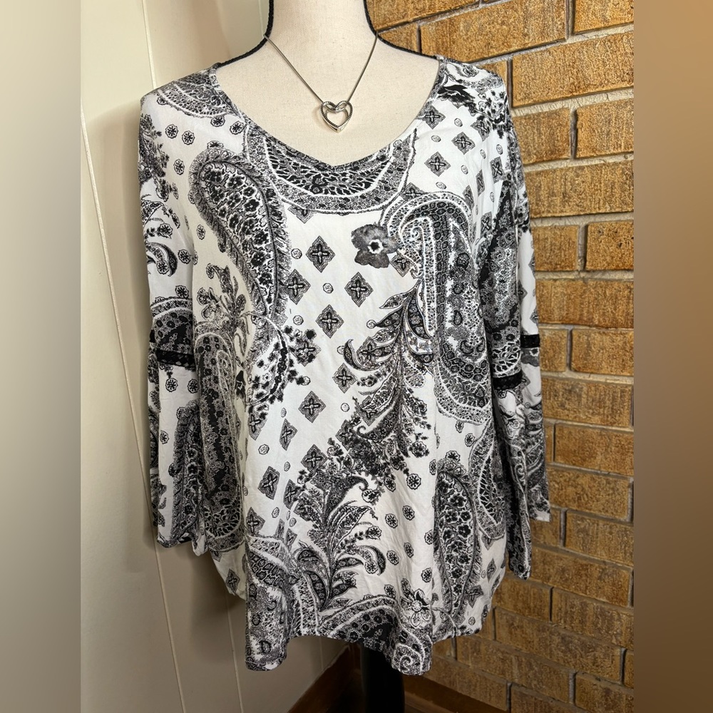 Tantrums Black and White Boho Top, size L